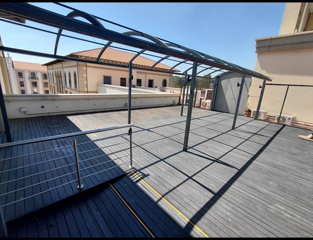 200M² OFFICE TO LET IN MAGALIESSIG